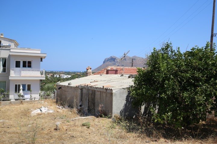 LAND WITH CONSTRUCTION POTENTIAL OF 238 SQ M IN CHORAFAKIA