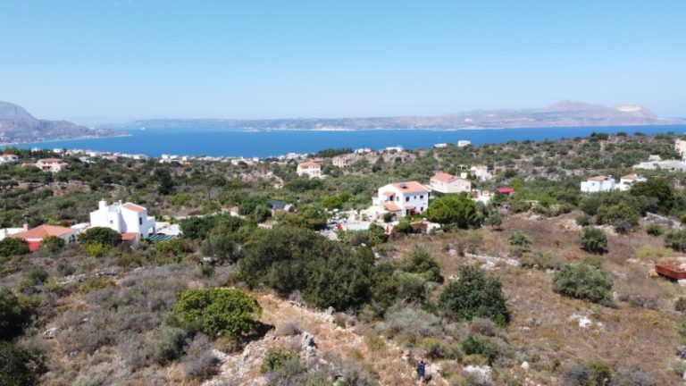 3 PLOTS FOR SALE WITH SEA VIEW FOR BUILDING A HOUSE OR VILLA IN KAMPIA