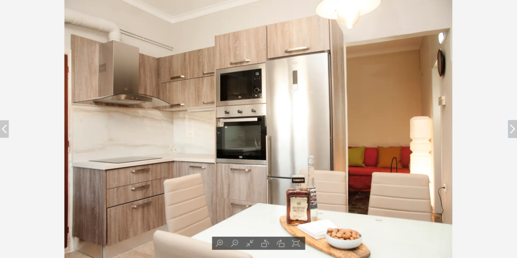 APARTMENT IN THE CENTER OF CHANIA